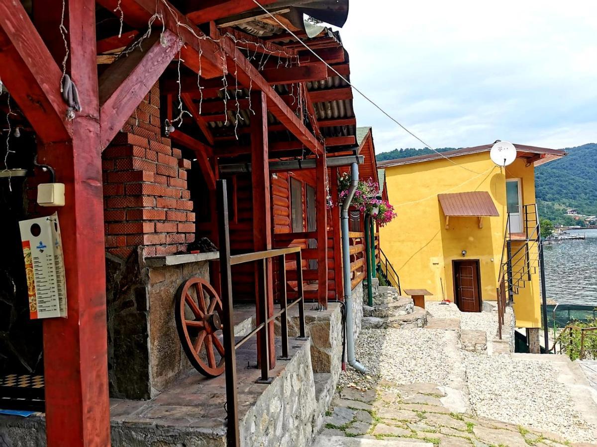 Casa BeaSarah. Villa Dubova Bagian luar foto