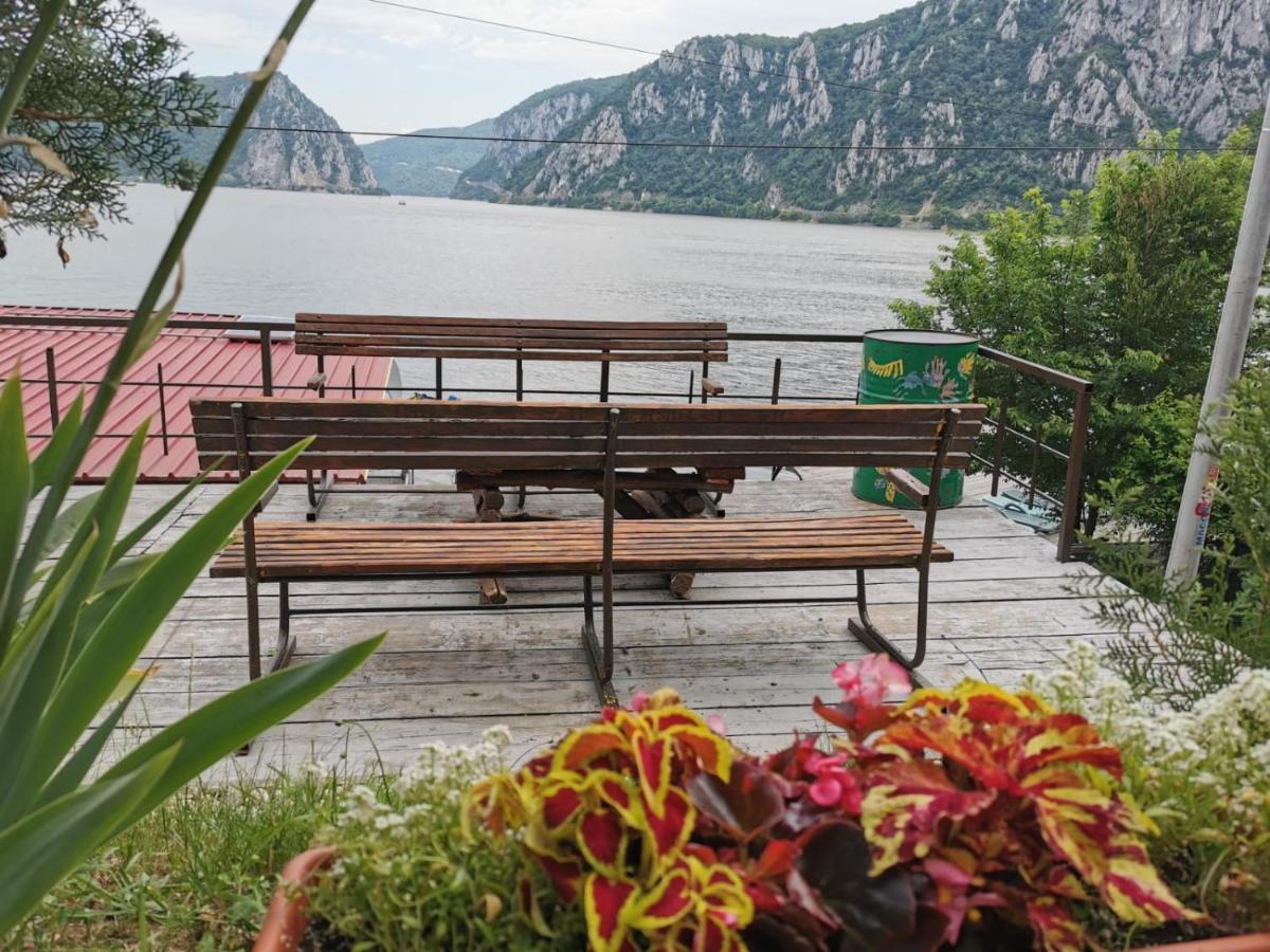 Casa BeaSarah. Villa Dubova Bagian luar foto