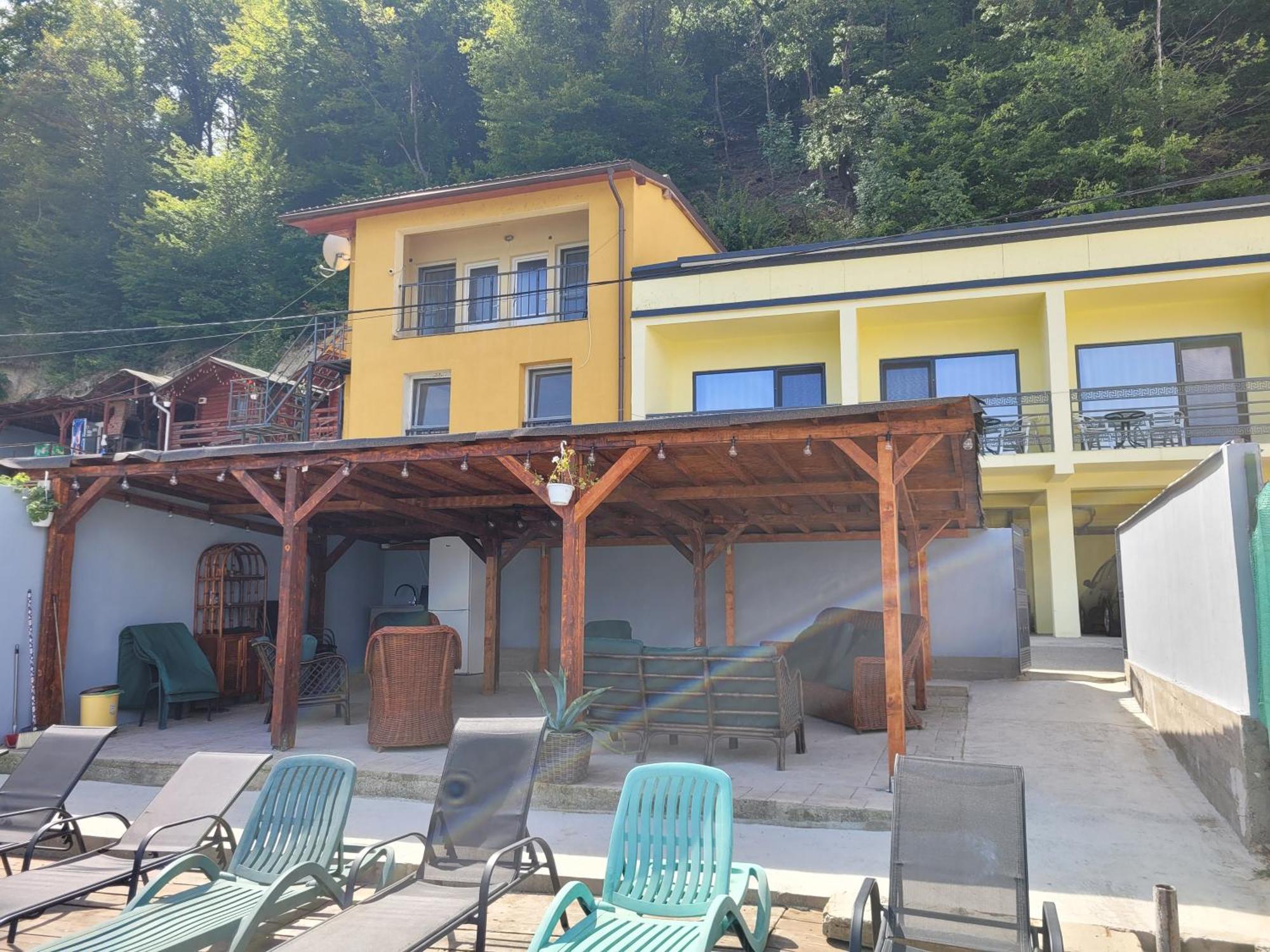 Casa BeaSarah. Villa Dubova Bagian luar foto